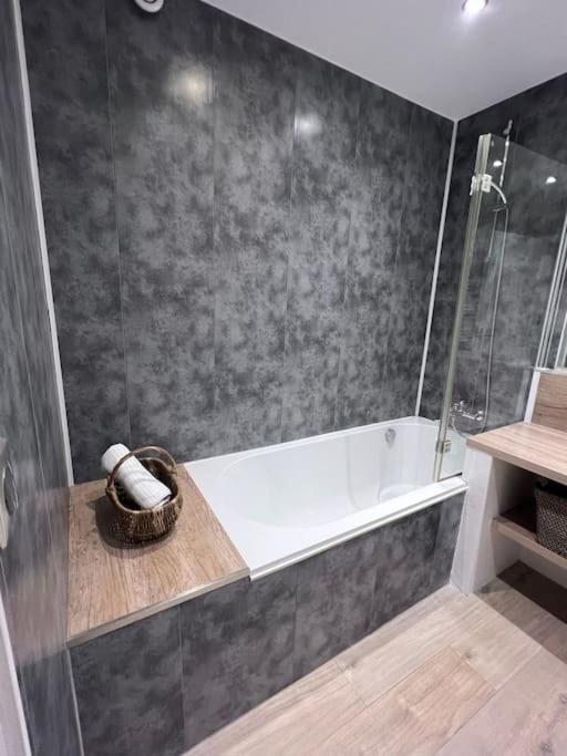Leilighet Le Bijou De Valrose - 4 Bedroom With Pool *